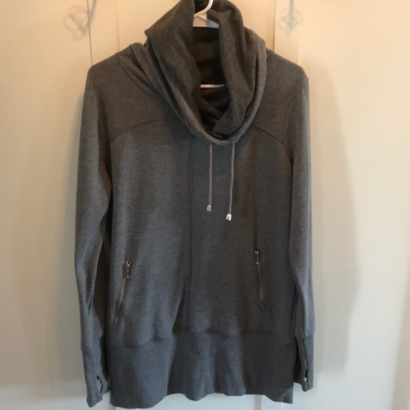 Tops - Women’s tunic sweatshirt long top